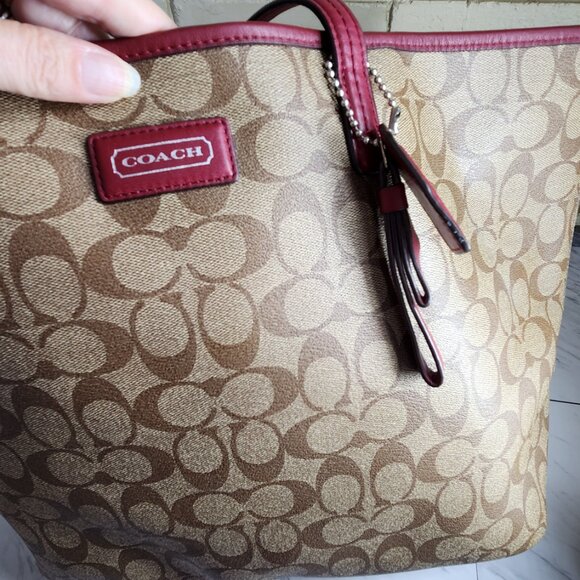 Coach Park Metro Signature C's Tote Bag XL - Picture 8 of 11